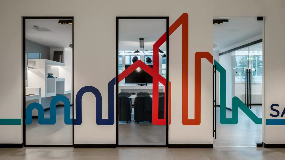 Saint-Gobain Italia - sede via Bensi - 1