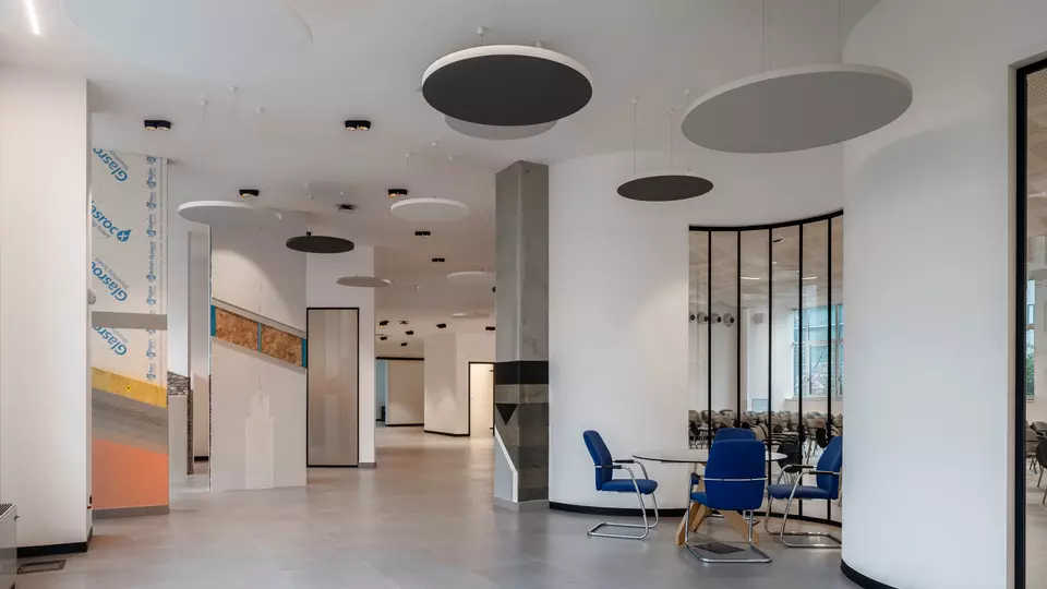 Saint-Gobain Italia - sede via Bensi - 4